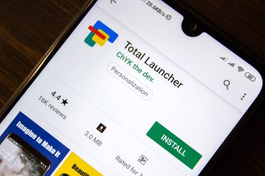 İvanovsk, Rusya-21 Temmuz 2019: Smartphone ekranında toplam Launcher uygulaması.