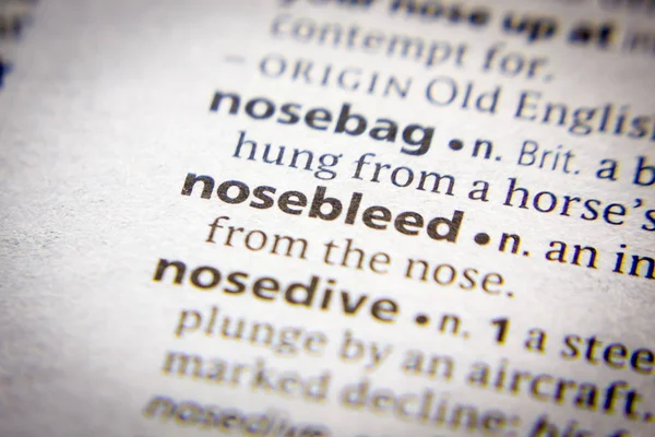 Sözlükte burun kanaması olan sözcük veya tümcecik.