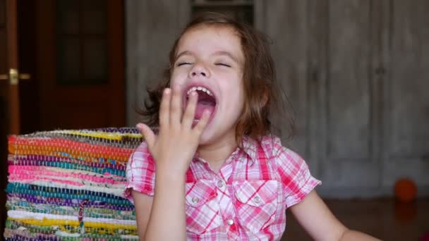 Footage Adorable Little Girl Yawning Home — Stock Video