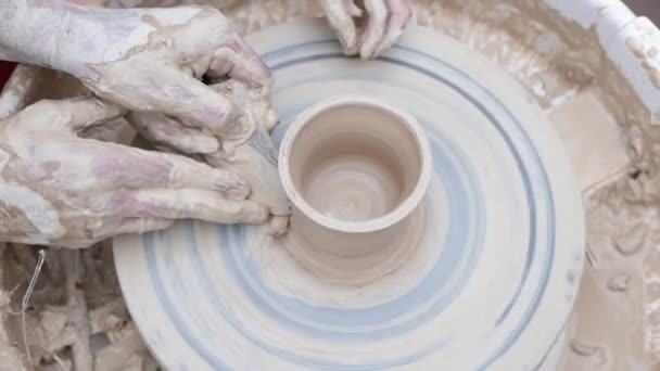 Potter Forming Plate Pottery Wheel — Stock Video