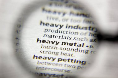 Sözlükte ağır metal sözcüğü veya ifadesi