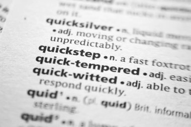 Sözlükte Hızlı Adım sözcüğü veya ifadesi