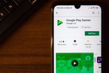 Ivanovsk, Rusya - 07 Temmuz 2019: Akıllı telefon veya tablet ekranında Google Play Games uygulaması
