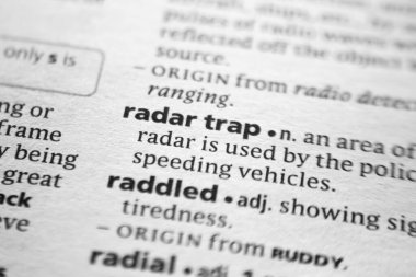 Bir sözlükte Radar tuzağı