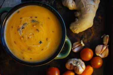 Havuç ve zencefilli krema çorbası.