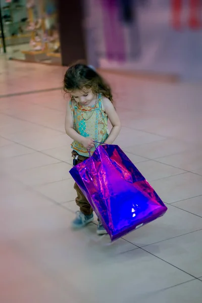 Niña Jugando Tienda Del Mercado — Foto de Stock