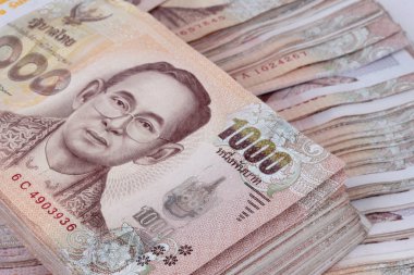 Yapıştır 1000 Baht Tayland banknot bir yığın yüksek iç içe