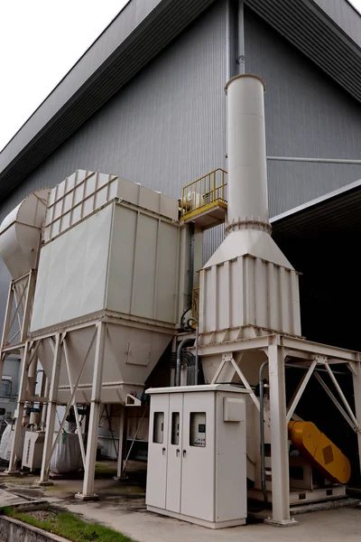 Luftföroreningskontroll utrustning som dammfilter uppsamling och CH — Stockfoto