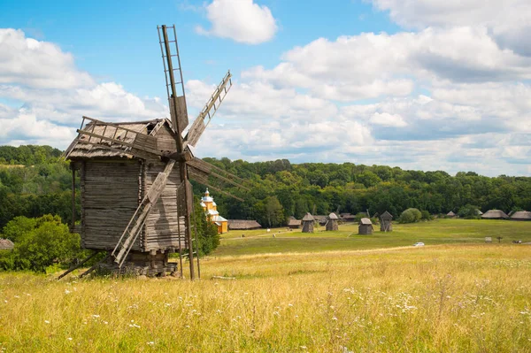 Viejo Molino Viento Campo — Foto de Stock