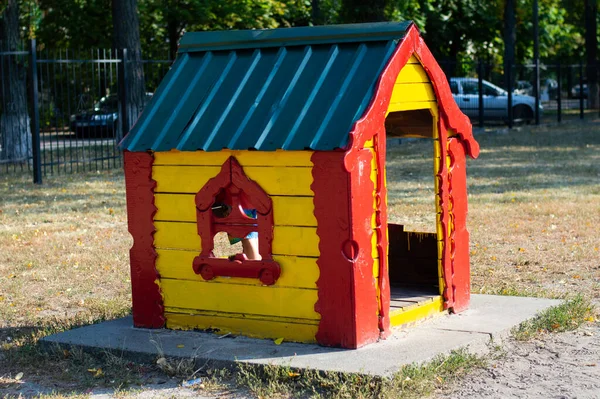 Дитячий Будинок Дитячому Майданчику Парку — стокове фото