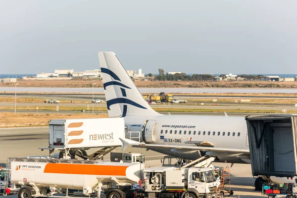 Aeromobile Aegean Airlines Presso Aeroporto Larnaca Larnaka Forte Cipro — Foto Stock