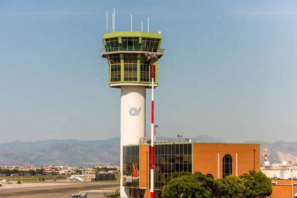 Aeroporto Torre Guardia Dell Aeroporto Internazionale Napoli Capodichino — Foto Stock