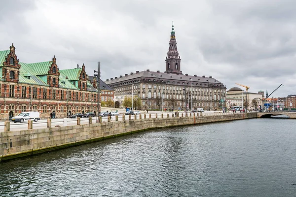 Christiansborgs Slott Slott Och Regeringsbyggnad Slotsholmens Holme Centrala Köpenhamn — Stockfoto