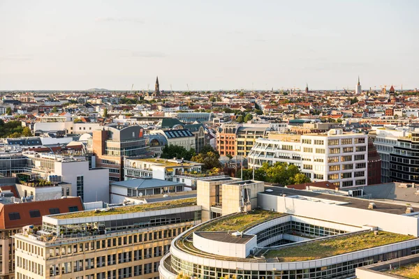 Stadsgezicht Van Het Centrum Van Berlijn Met Moderne Skylines Kerktorens — Stockfoto