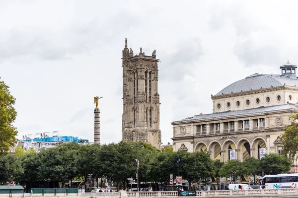 Saint Jacques Tower Památník Který Nachází Pařížském Obvodu Zbytky Zničeného — Stock fotografie