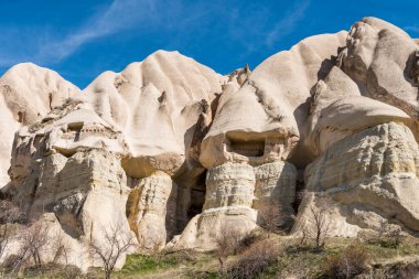 Nevsehir, Kapadokya, Türkiye 'deki Goreme' de kireçtaşlı muhteşem karst Landform.