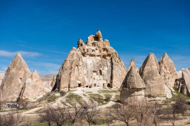 Nevsehir, Kapadokya, Türkiye 'deki Goreme' de kireçtaşlı muhteşem karst Landform.