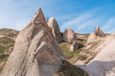 Uchisar kalesi, bölgenin en yüksek zirvesi ve Goreme, Kapadokya, Türkiye 'deki en önemli kara düzeni..