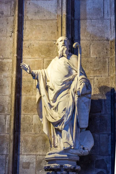 Statuia Marmură Unei Persoane Faimoase Din Interiorul Notre Dame Paris — Fotografie, imagine de stoc