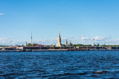 Peter ve Paul Kalesi, 1703 'te Büyük Peter tarafından kurulan ve 1706' dan 1740 'a kadar bir yıldız kalesi olarak Domenico Trezzini' nin tasarımları için inşa edilen orijinal St. Petersburg kalesi.