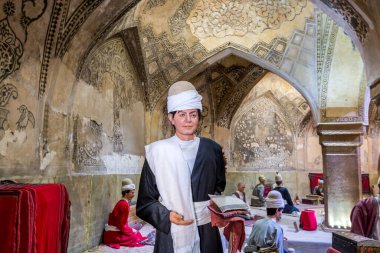 İran 'ın Shiraz kentinde eski bir hamam olan Vakil Bath' ın içi balmumu heykeli. Karim Khan Zand döneminde inşa edilen kraliyet bölgesinin bir parçasıydı..