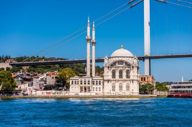 Ortakoy Camii Türkçesi: İstanbul 'un Beşiktaş kentindeki Sultan Abdülmecid Büyük İmparatorluk Camii, İstanbul, Türkiye' nin en popüler yerlerinden biri..