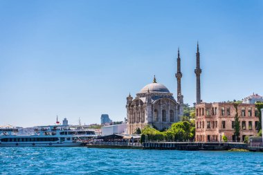 Ortakoy Camii Türkçesi: İstanbul 'un Beşiktaş kentindeki Sultan Abdülmecid Büyük İmparatorluk Camii, İstanbul, Türkiye' nin en popüler yerlerinden biri..