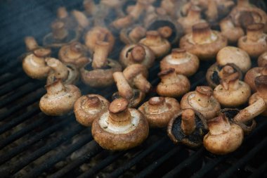 Izgara şampiyonları ızgarada yatıyor.