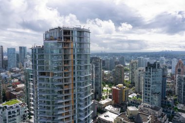 Vancouver, British Columbia, Kanada - 9 Mayıs 2018: Yeni inşaat şehir şehir havadan görünümü.