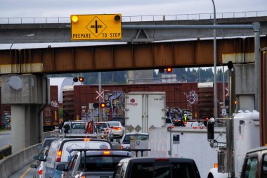 Surrey, büyük Vancouver, British Columbia, Kanada - 4 Mayıs 2018: sanayi bölgesi geçiş trenle durdu Rating.