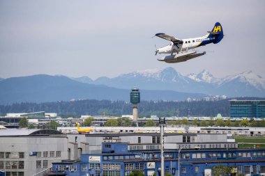 Richmond, büyük Vancouver, British Columbia, Kanada - 8 Mayıs 2018: Vancouver Uluslararası Havaalanı'nda açılış deniz uçağı.