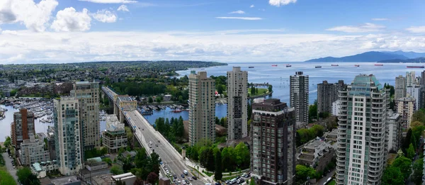 Panorama Flygfoto Över Vacker Modern Stadsbild Molnig Morgon Tagit Downtown — Stockfoto