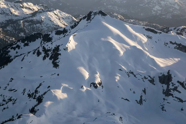 Luchtfoto Van Het Mooie Canadese Berglandschap Tijdens Een Levendige Zonnige — Stockfoto