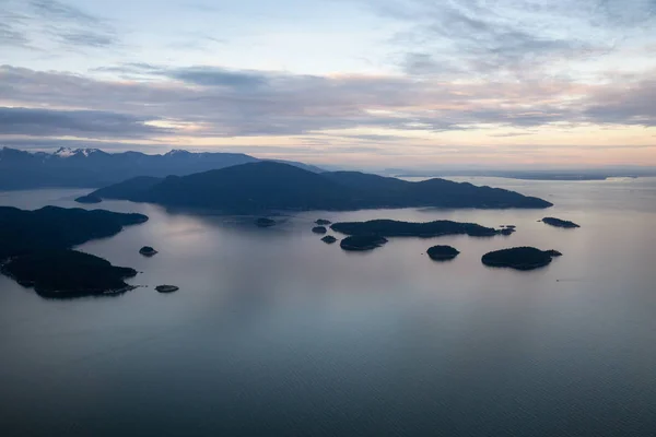 活気のある日没時にハウ音の島の眺め バンクーバー ブリティッシュ コロンビア カナダの取られた北西 — ストック写真