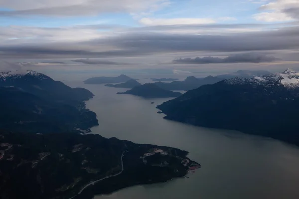 Luchtfoto Van Howe Geluid Tijdens Een Avond Bewolkt Genomen Omgeving — Stockfoto