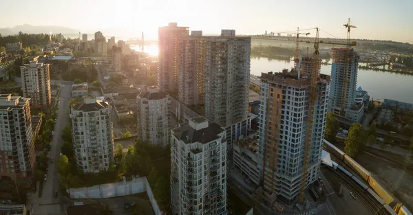 Flygfoto Över Bostäder Byggnader Staden Pulserande Soluppgång Tagit New Westminster — Stockfoto