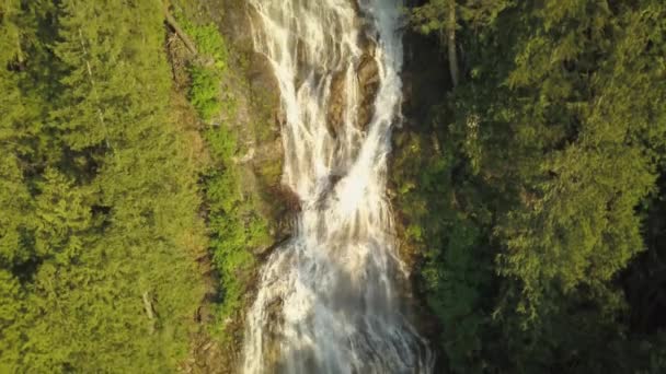 Légi Felvétel Menyasszonyi Fátyol Vízesés Chilliwack Vancouver Kanada Kelet Tónál — Stock videók