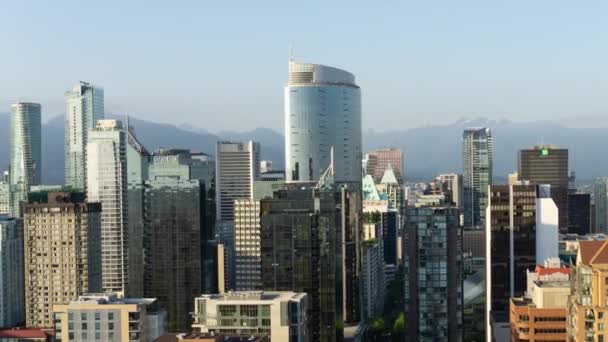 Luchtfoto Van Downtown Stad Commercieel Residentieel Gebouwen Tijdens Een Zonnige — Stockvideo
