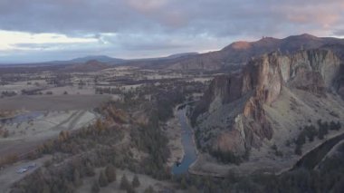 Fransız Coulee Vantage, Washington, Amerika Birleşik Devletleri için hava görünümünü. Kaya tırmanışı için popüler bir yer.