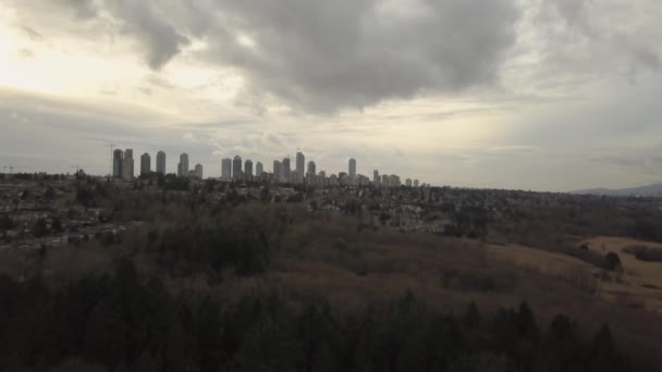 Panorámás Kilátás Nyílik Város Belvárosában Nézve Lonsdale Felhős Naplemente Alatt — Stock videók