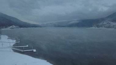Kış Kanada manzara havadan panoramik görünümü. Balfour, Nelson, yakınındaki Kootenay, British Columbia, Kanada çekilmiş.