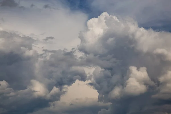 Opvallende Cloudscape Tijdens Een Stormachtige Dag Kamloops Brits Columbia Canada — Stockfoto