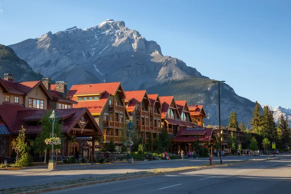 Banff Kanada Červen 2018 Krásný Výhled Město Banff Během Živé — Stock fotografie