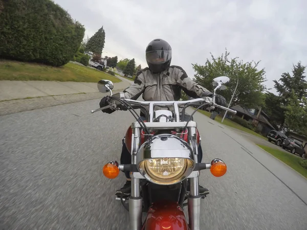 Mann Mit Motorrad Auf Der Straße Aufgenommen Surrey Bigger Vancouver — Stockfoto