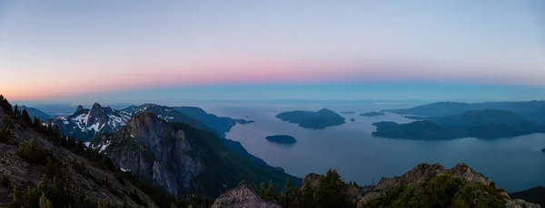 Panoramatické Krajiny Pohled Howe Sound Během Živé Letní Svítání Převzato — Stock fotografie