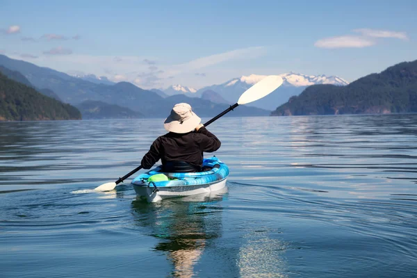 Kayak Harrison Lake Durante Hermoso Vibrante Día Verano Situado Este — Foto de Stock