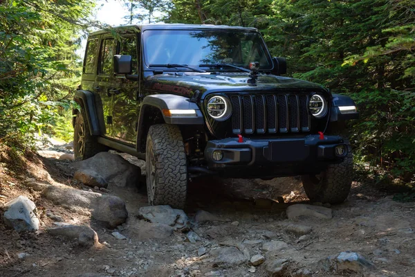 Миссия Британская Колумбия Канада Августа 2018 Года Jeep Rubicon Едет — стоковое фото