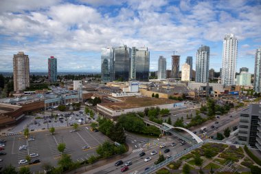 Metrotown, Burnaby, Vancouver, Bc, Kanada - 26 Haziran 2018: Havadan görünümü Metropolis alışveriş sırasında canlı yaz gün.