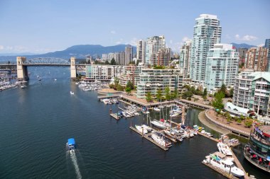 Vancouver, Bc, Kanada - 5 Ağustos 2018: False Creek hava görünümünü bir güneşli yaz gün boyunca.