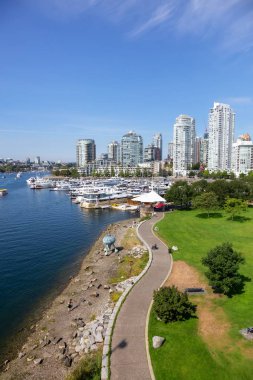 Vancouver, Bc, Kanada - 5 Ağustos 2018: False Creek hava görünümünü bir güneşli yaz gün boyunca.